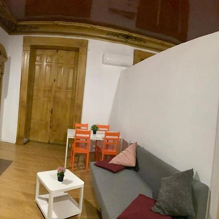 Opera Roost Hotell Madrid Eksteriør bilde
