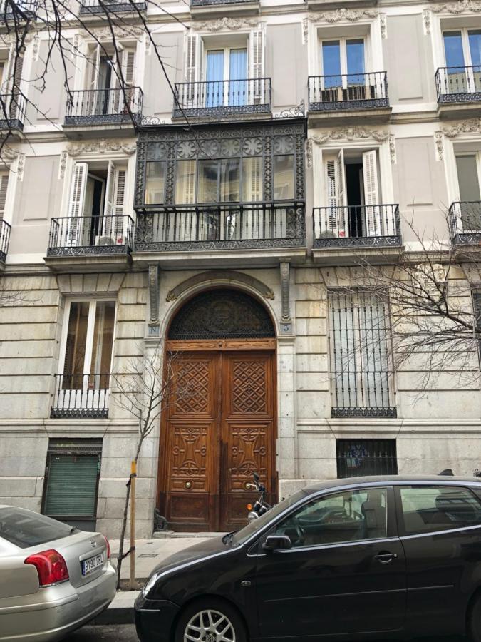 Opera Roost Hotell Madrid Eksteriør bilde