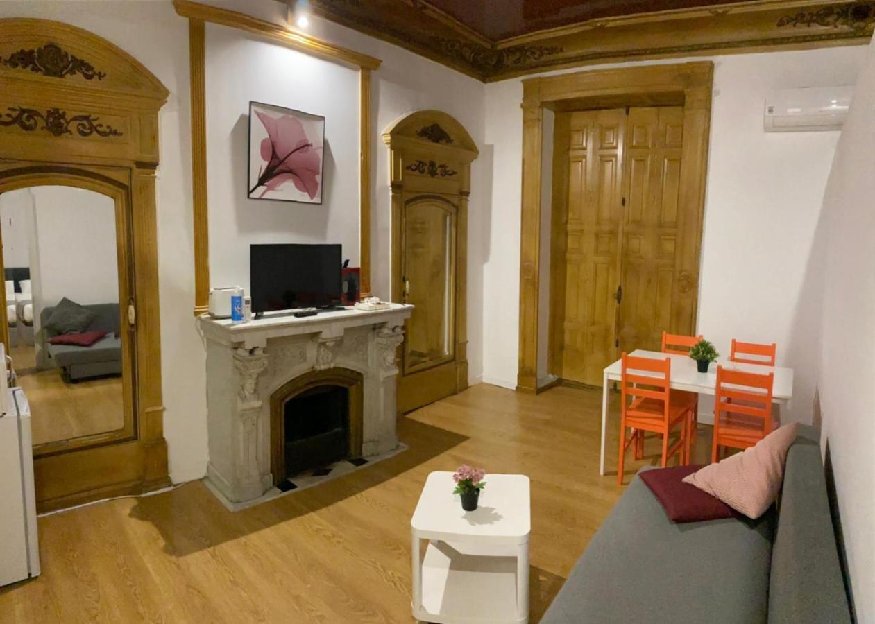 Opera Roost Hotell Madrid Eksteriør bilde