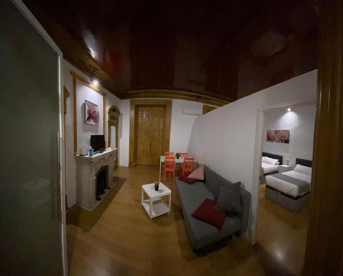 Opera Roost Hotell Madrid Eksteriør bilde