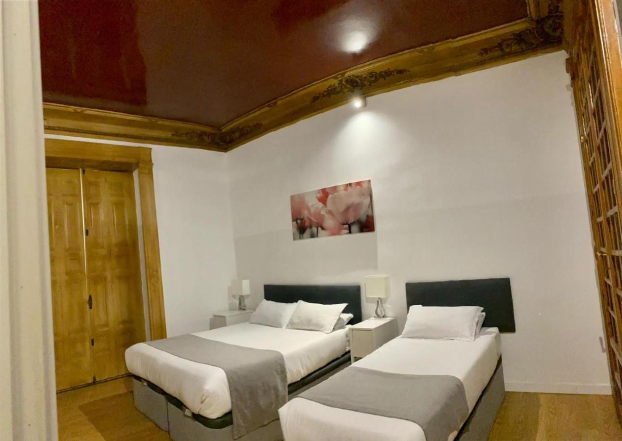 Opera Roost Hotell Madrid Eksteriør bilde