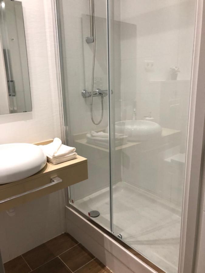 Opera Roost Hotell Madrid Eksteriør bilde
